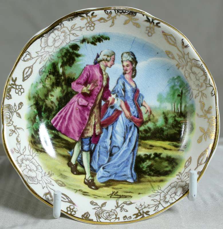 James Kent - Longton Romance - Pair - Couple Walking - Trinket Plate