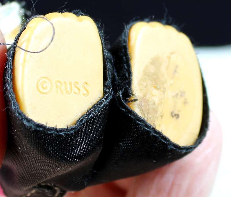 Russ Troll Holding A Heart