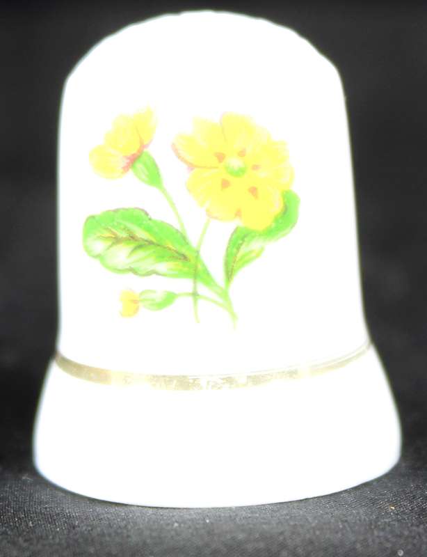 Porcelain Thimble - Yellow Flowers