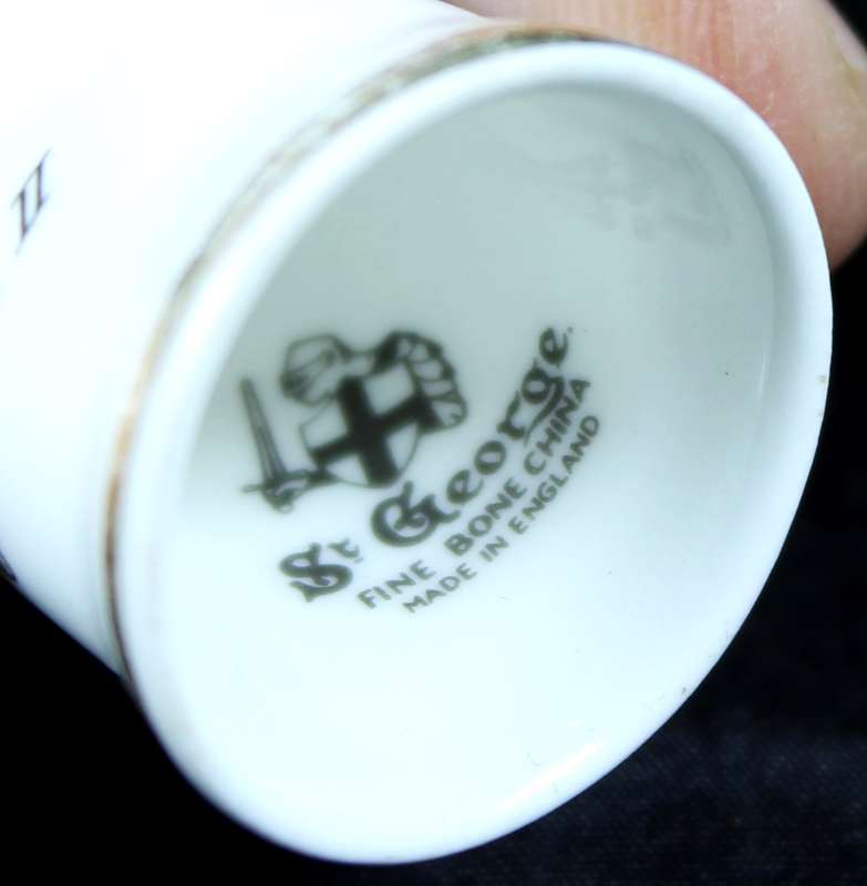 Royalty Thimble - St George - Queen Elizabeth II