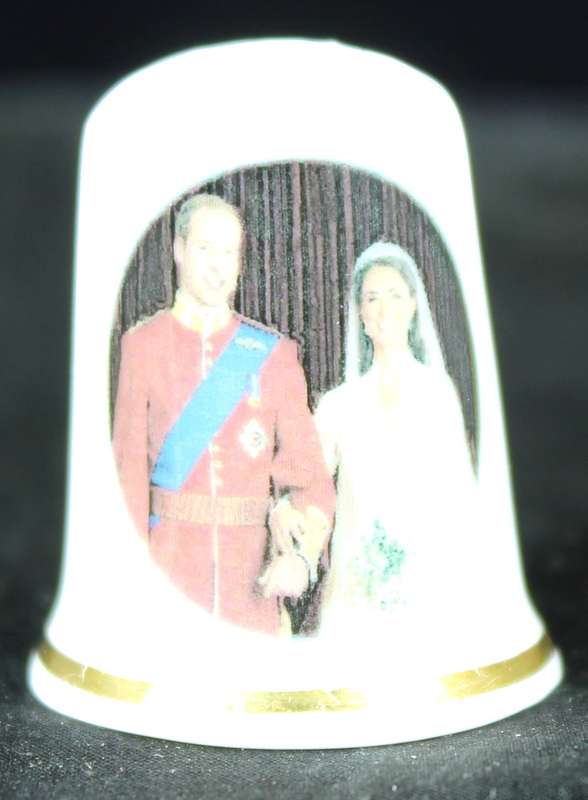 Royalty Thimble - Prince William & Kate Middleton