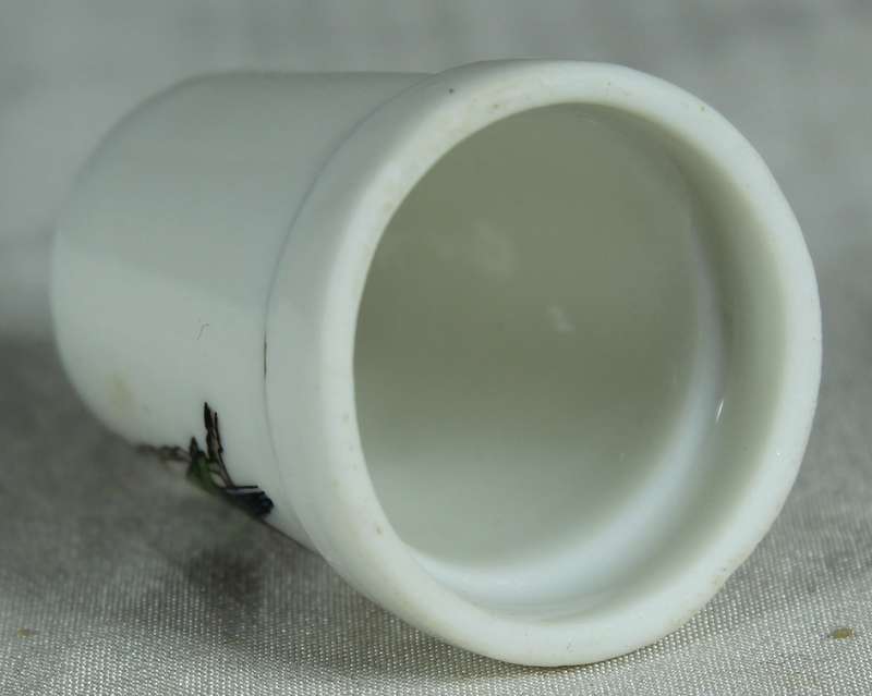 Bone China thimble - exotic parrot