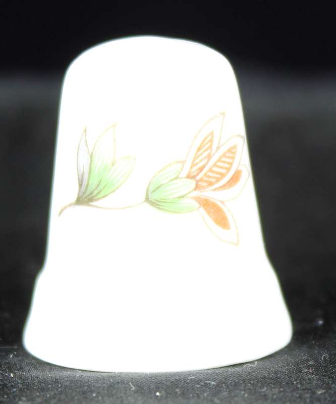 Porcelain Thimble - Sheer Elegance - Red Flowers