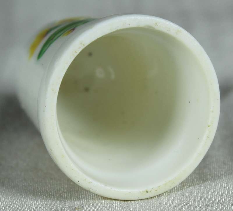 Bone China thimble - yellow flowers