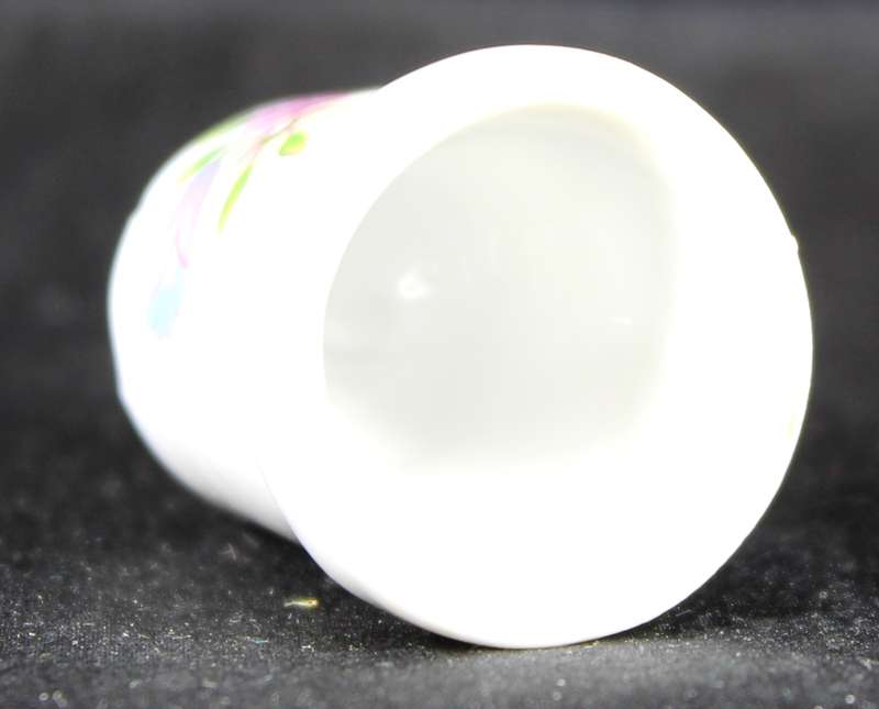 Porcelain Thimble - Flowers on a Branch