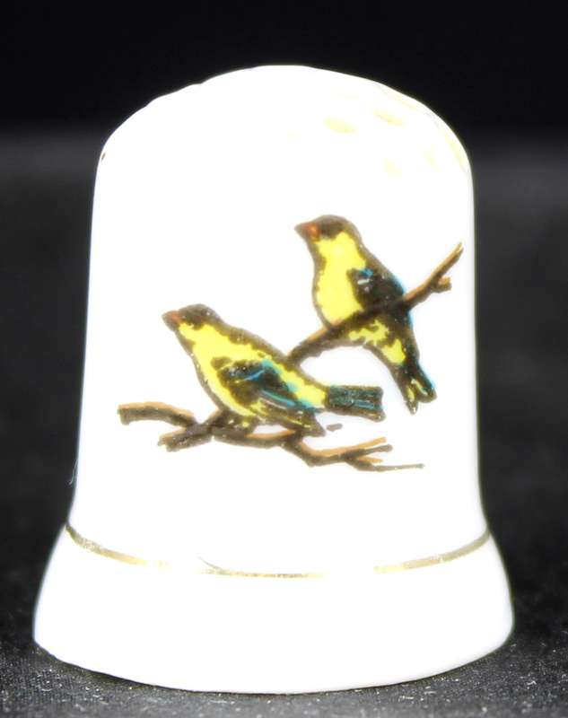Porcelain Thimble - Pair of Yellow Birds