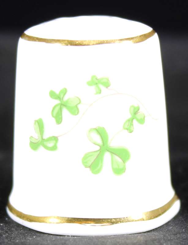 Porcelain Thimble - Royal Tara - Irish Clover