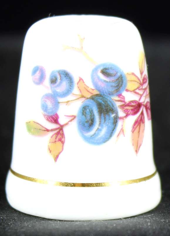 Porcelain Thimble - Ashleydale Blue Berries