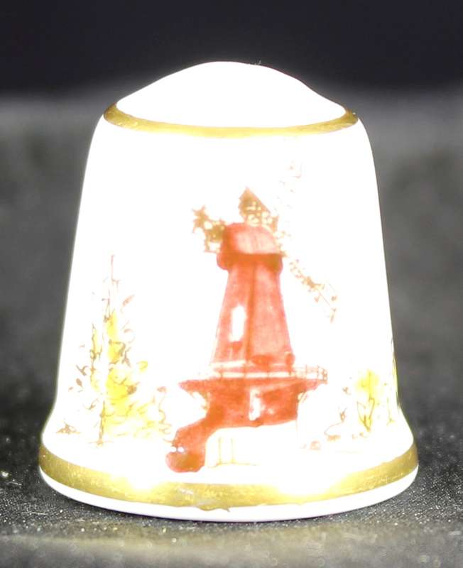 Porcelain Thimble - Sutherland - Moophan Green Smack Mill