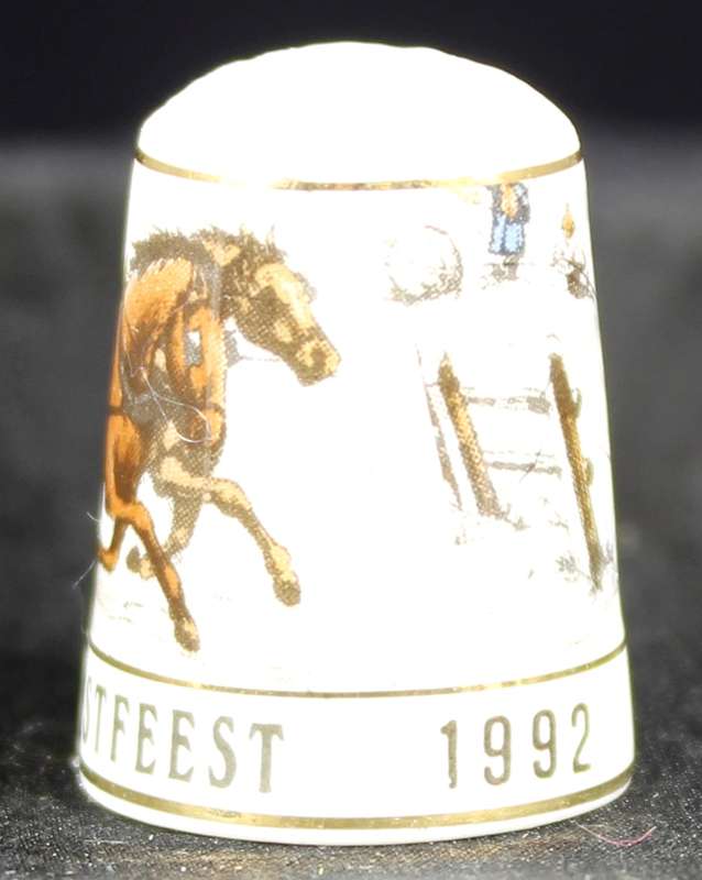 Porcelain Thimble - Thimble Craft by Shirley - Christmas