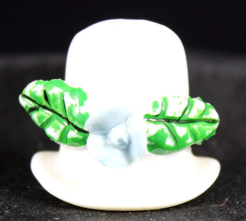 Embossed Flower and Leaves Thimble