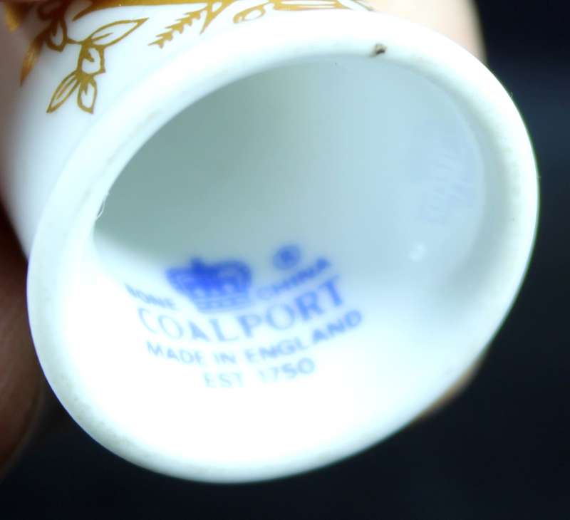 Porcelain Thimble - Coalport - Ship Motiv