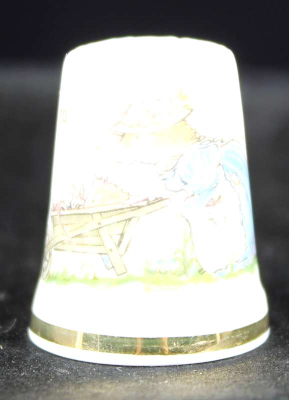 Porcelain Thimble - Royal Doulton - Spring