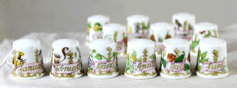 Porcelain Thimble - Hutschenreuther - Full Set - Flower of the Month