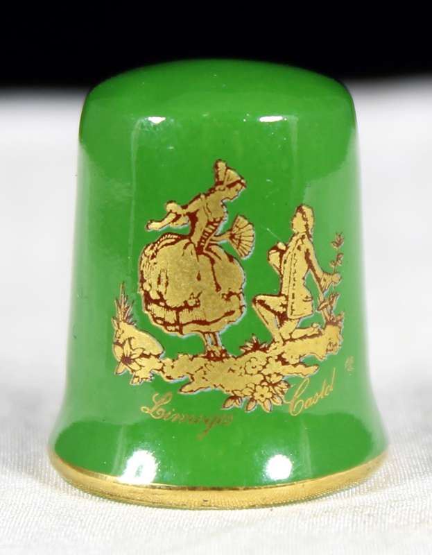 Porcelain Thimble - Limoges Green - Victorian Couple