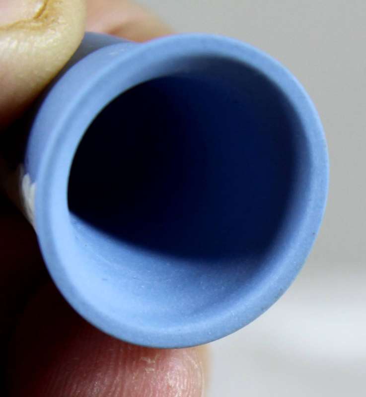Wedgwood Blue Jasperware Thimble - Spinner