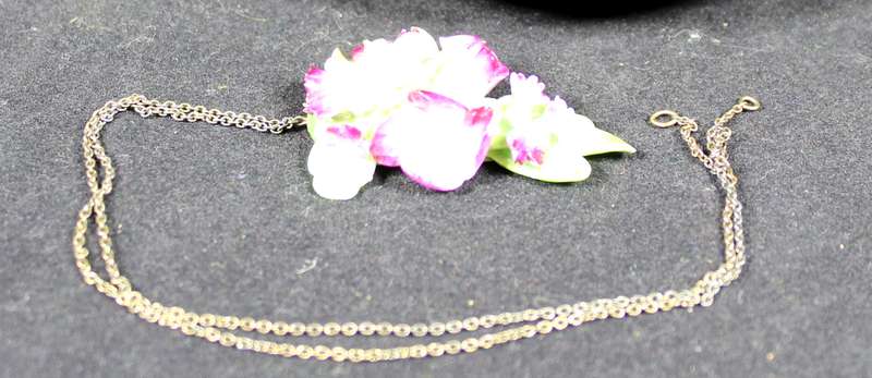 Costume Jewelry - Royal Crown Derby Look Pendant