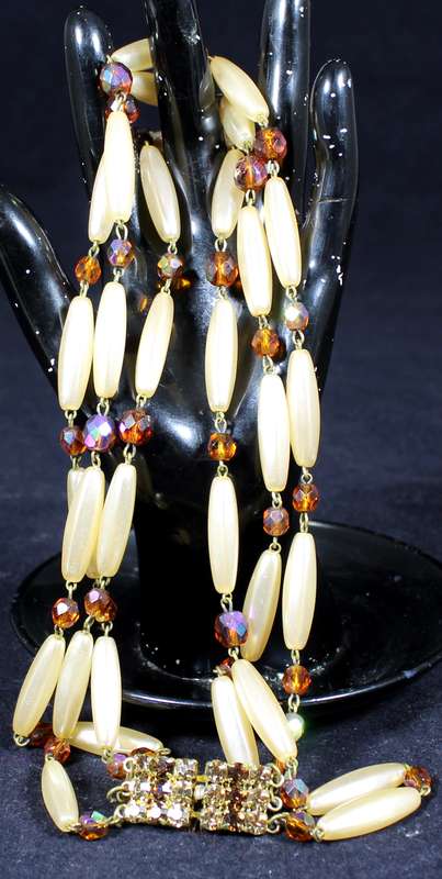 Costume Jewelry - Beaded Chocker with Diamante