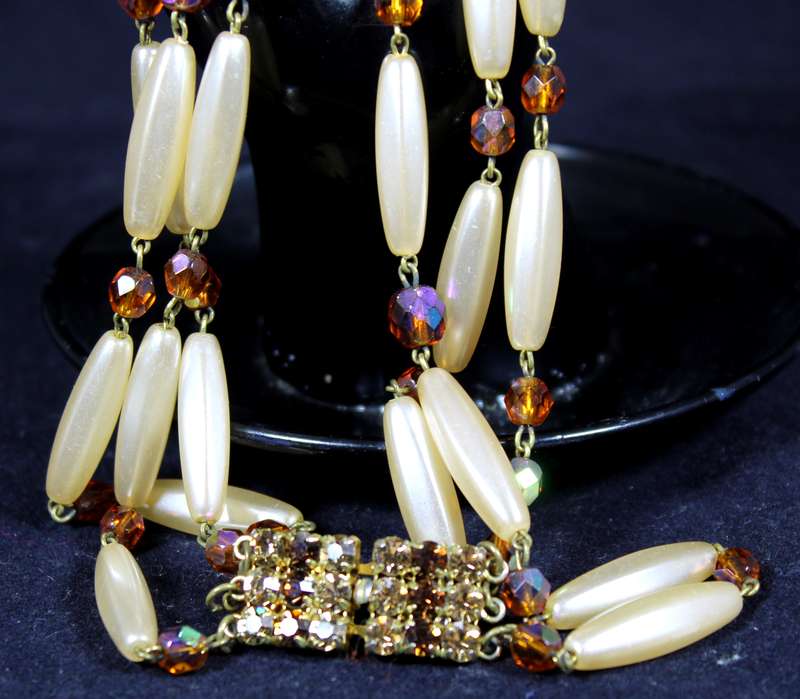 Costume Jewelry - Beaded Chocker with Diamante