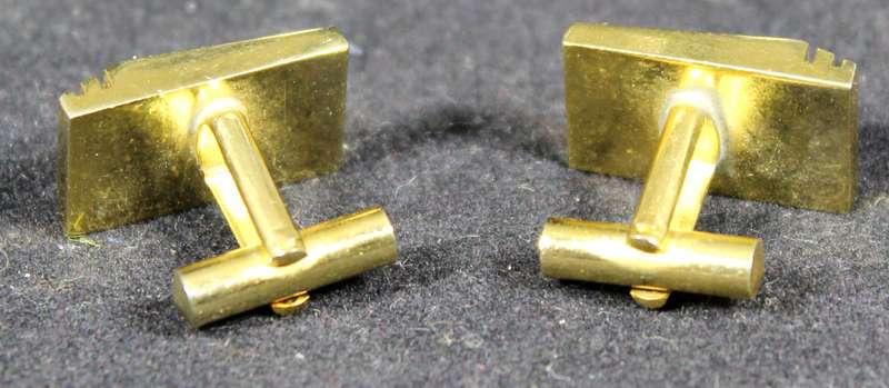 Costume Jewelry - Golden Look Cufflinks