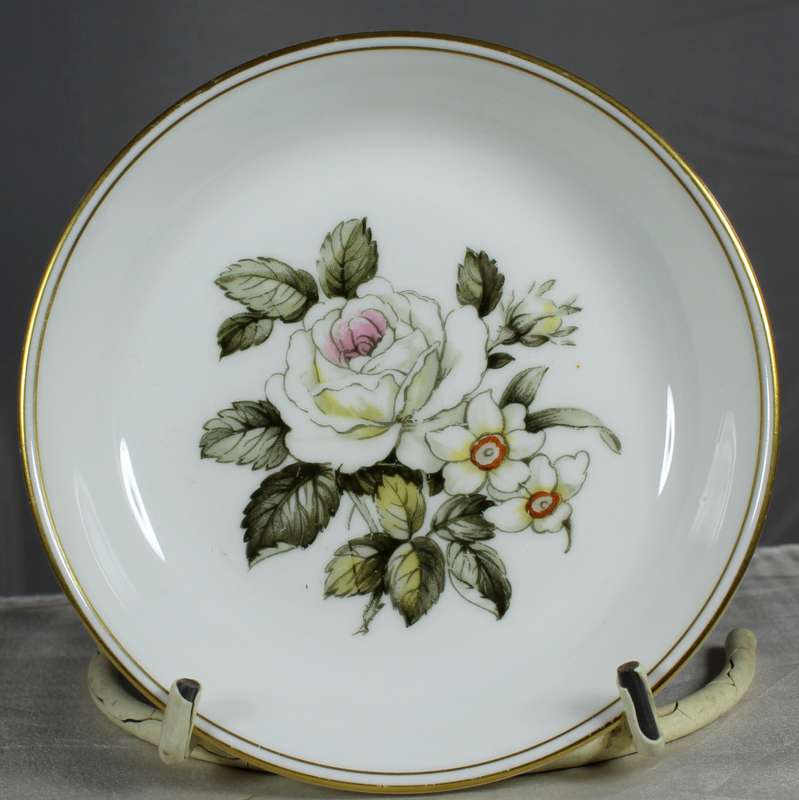 Royal Worcester - White rose trinket bowl
