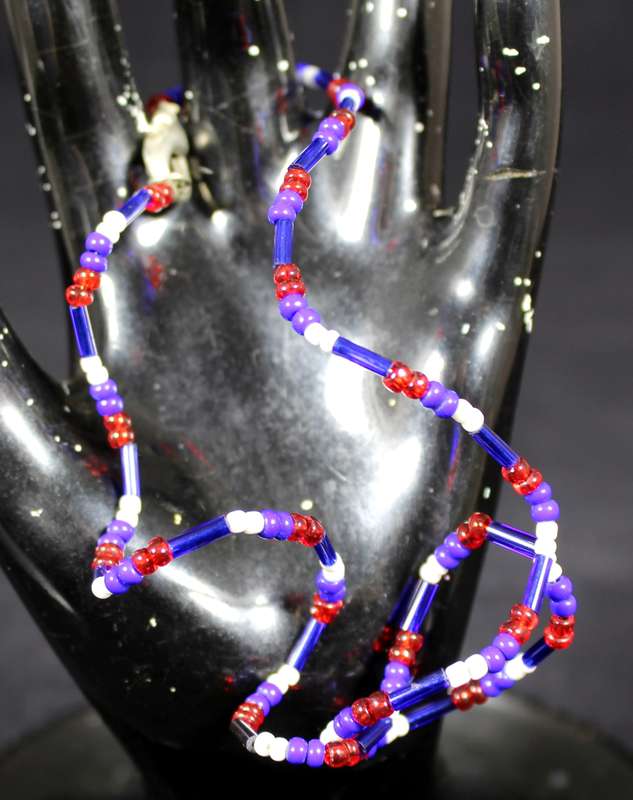 Costume Jewelry - Beaded Necklace