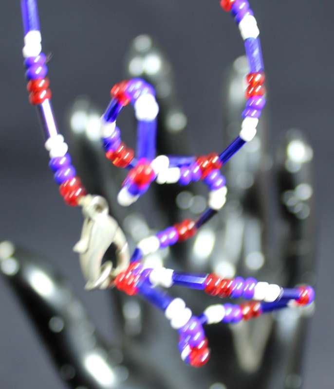 Costume Jewelry - Beaded Necklace