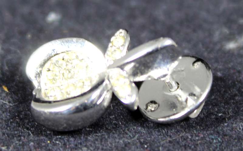 Costume Jewelry - Silver Plated Tulip