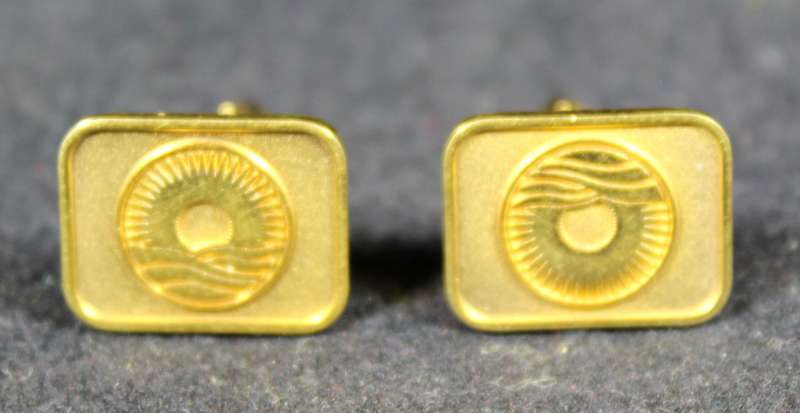 costume jewelry - gold plated cufflinks