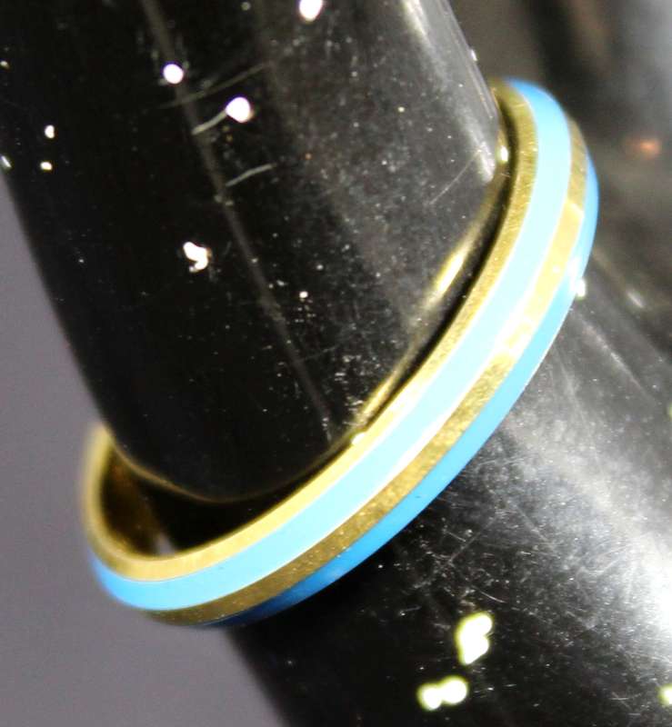 costume jewelry - very fine pinky ring - blue