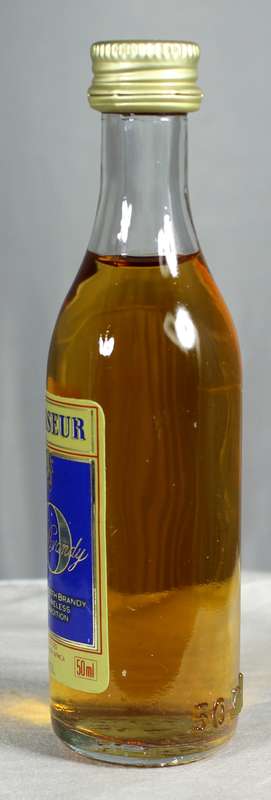 Mini liquor bottle - V.O. Connoisseur brandy