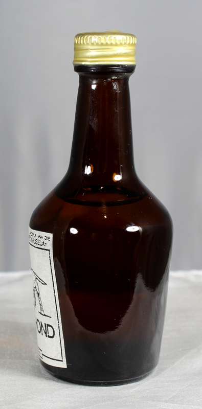 Mini liquor bottle - Graaff-Reinet museum - Withond Witblits
