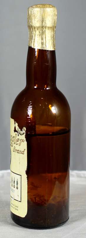Mini liquor bottle - Old Snuggler garlic whiskey