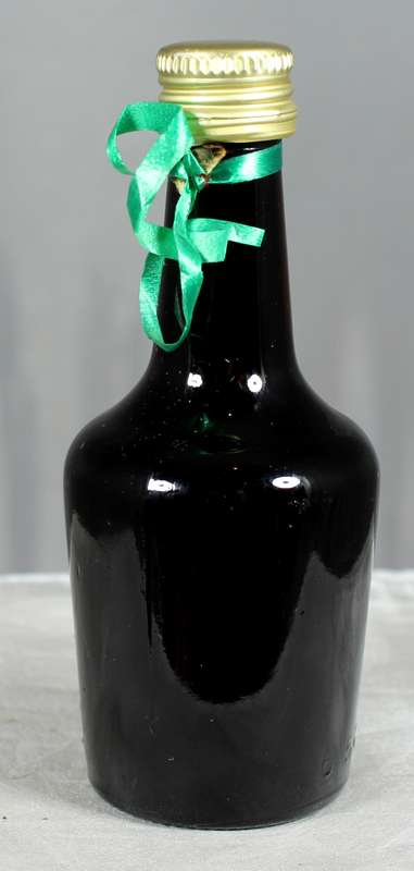 Mini liquor bottle - Liquor bottle