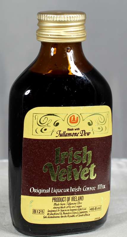 Mini liquor bottle - Irish Velvet