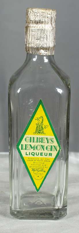Mini liquor bottle - Gilbeys - Lemon gin liqueur