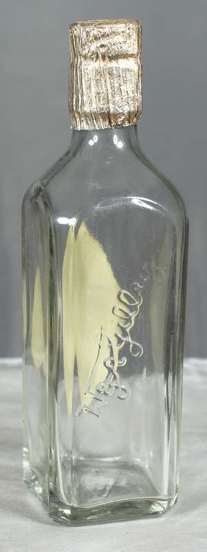 Mini liquor bottle - Gilbeys - Lemon gin liqueur