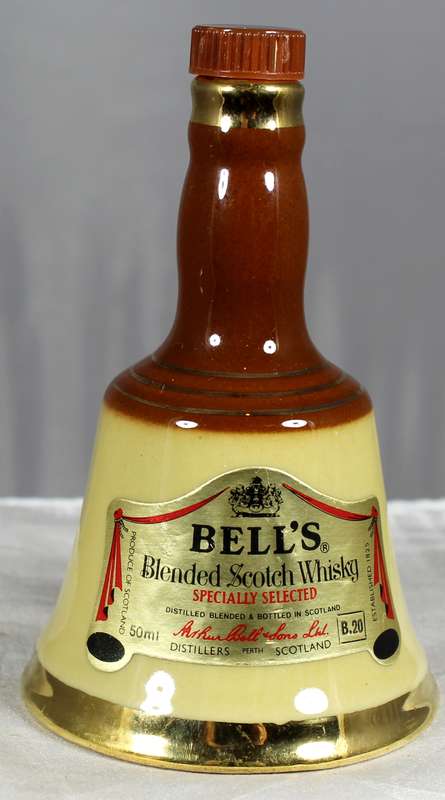 Mini liquor bottle - Bell's - Wade whisky decanter