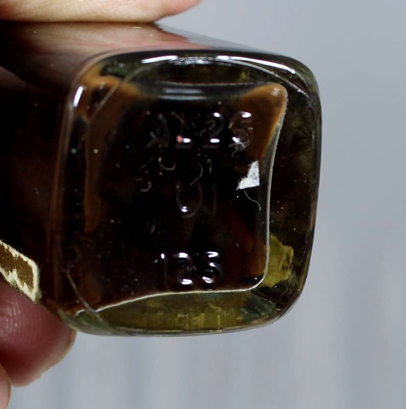 Mini liquor bottle - No Label