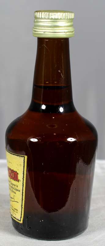 Mini liquor bottle - Santys - Van der Hum