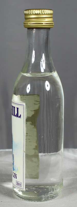 Mini liquor bottle - Churchill - London dry gin