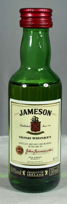 Mini liquor bottle - Jameson whiskey