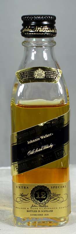 Mini liquor bottle - Johnnie Walker - Black whiskey