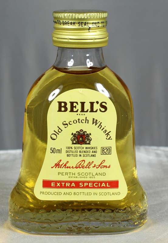 Mini Liquor Bottle - Bell's whisky