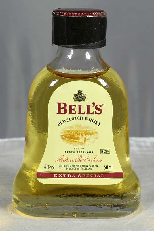 Mini Liquor Bottle - Bell's whisky