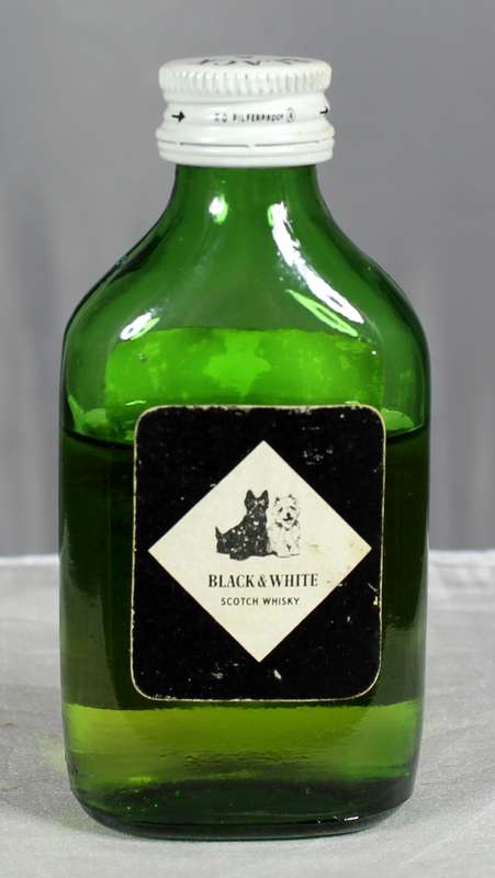 Mini Liquor Bottle - Black & White whisky