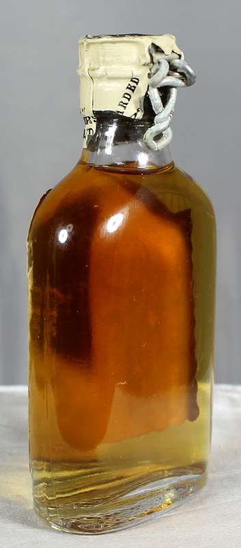 Mini liquor bottle - John Dewar - White label