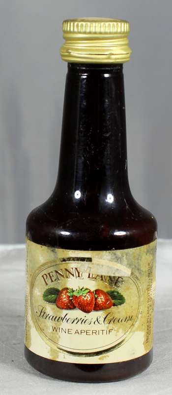 Mini liquor bottle - Pennylane - Strawberries & cream