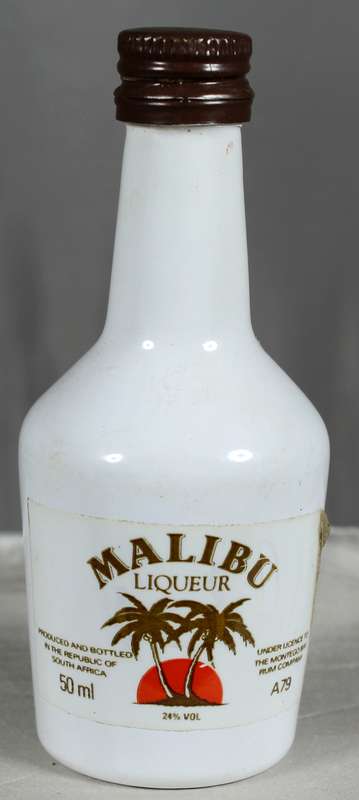 Mini liquor bottle - Malibu liqueur
