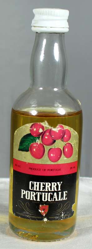 Mini liquor bottle - Cherry Portugale